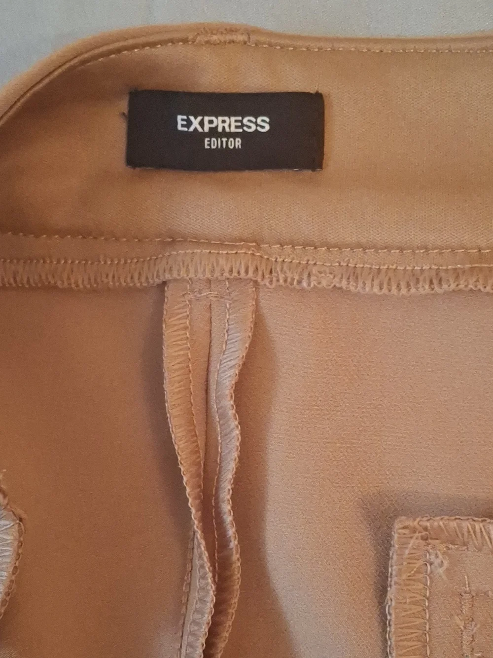 Express Women’s Beige Solid Editor Dress Pants Bootcut Mid Rise Stretch 12R - Picture 2 of 8